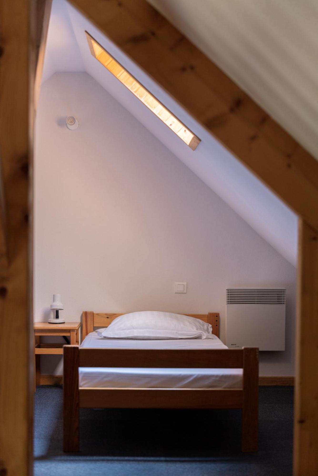 Hotel Domaine De Ramonjuan Bagnères-de-Bigorre Zimmer foto