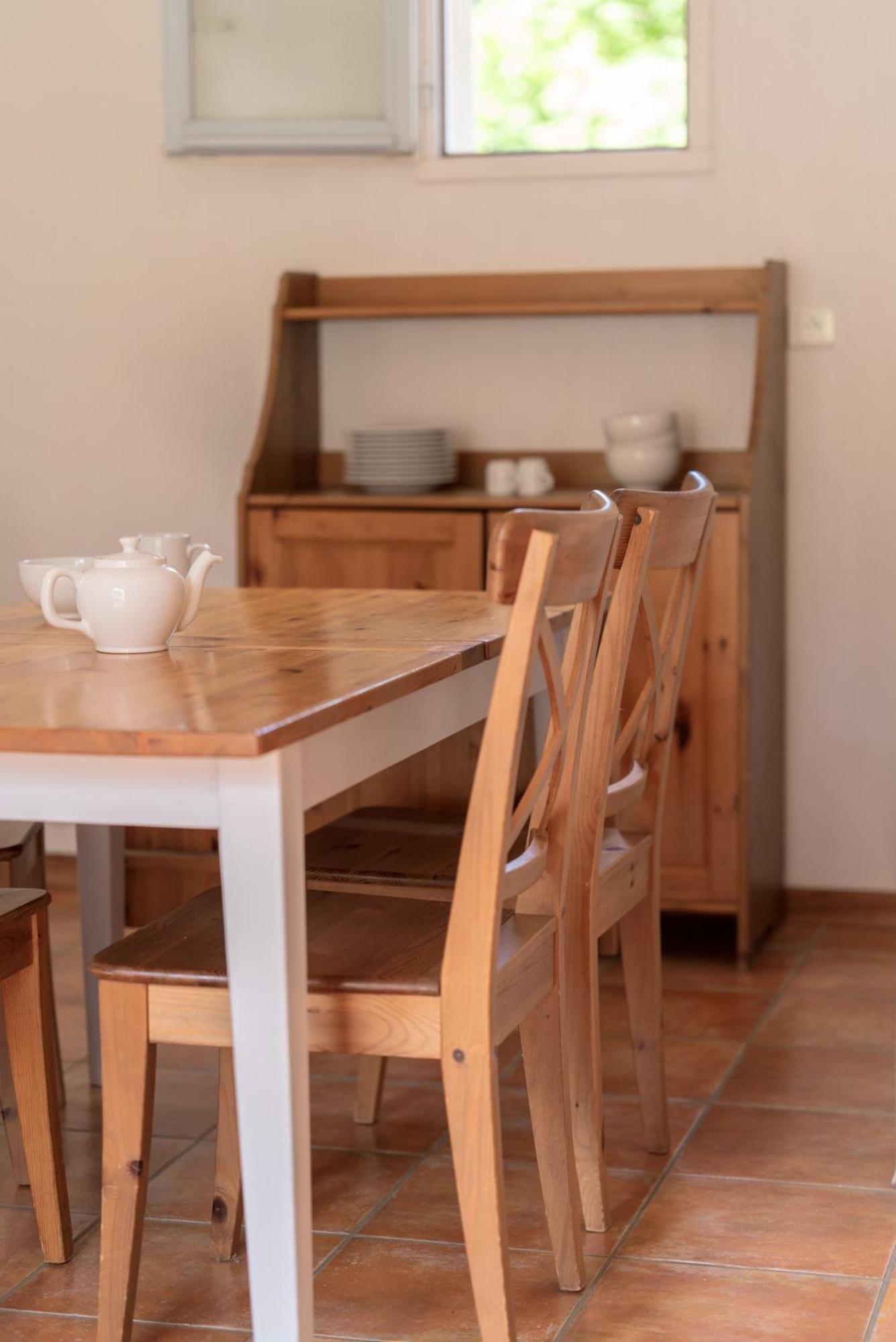 Hotel Domaine De Ramonjuan Bagnères-de-Bigorre Zimmer foto