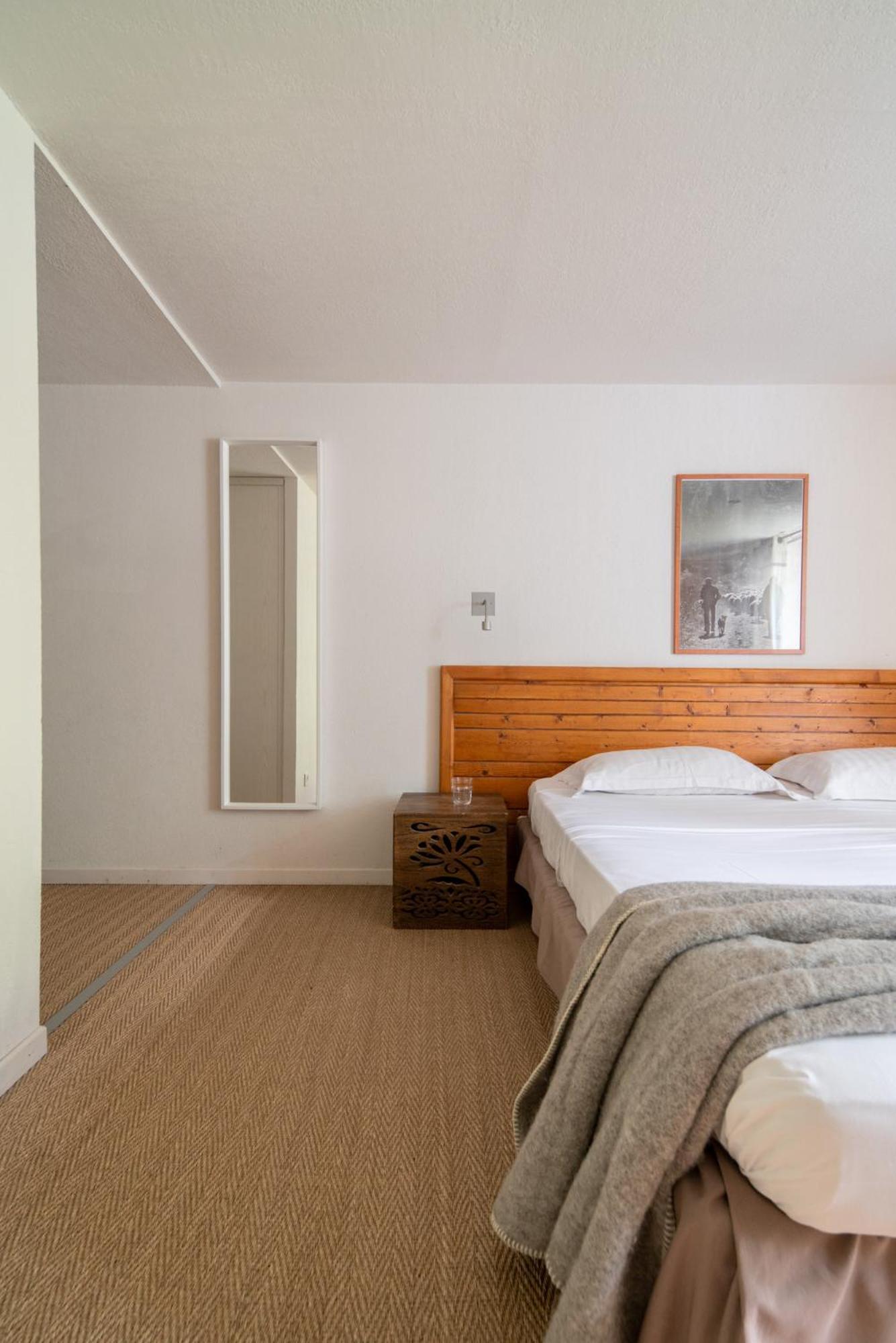Hotel Domaine De Ramonjuan Bagnères-de-Bigorre Zimmer foto