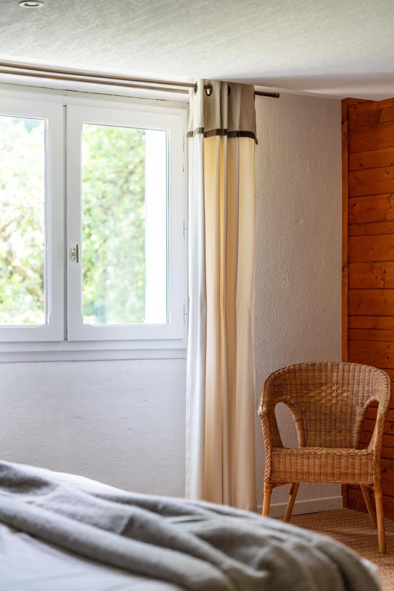 Hotel Domaine De Ramonjuan Bagnères-de-Bigorre Zimmer foto