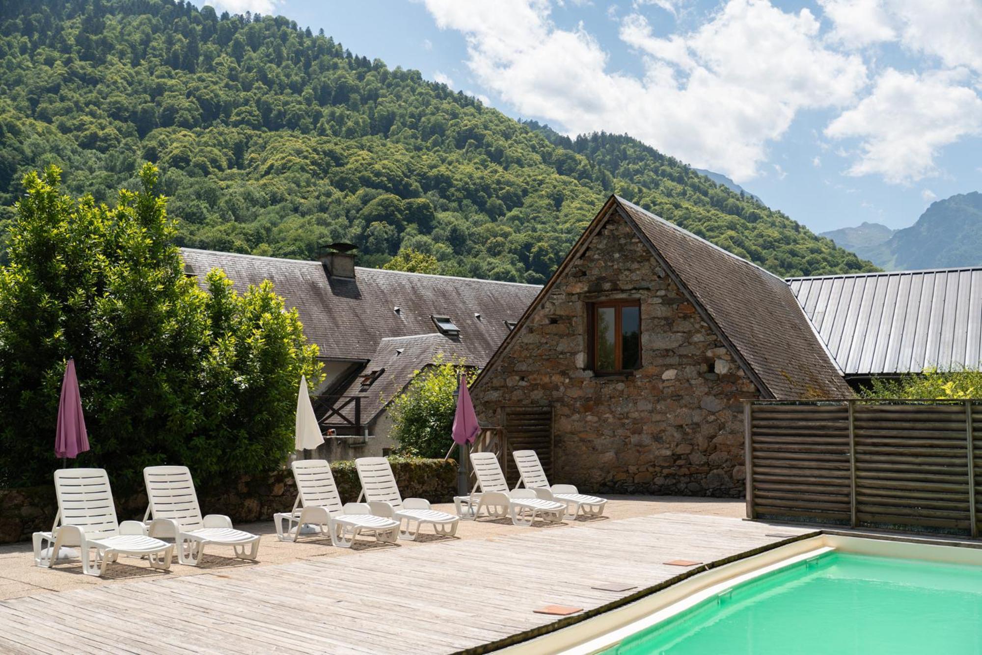 Hotel Domaine De Ramonjuan Bagnères-de-Bigorre Exterior foto